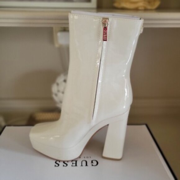 Guess Ivory Patent Leather Platform Ankle Boots Block Heel & Side Zipper 9M NWOB - Picture 14 of 14